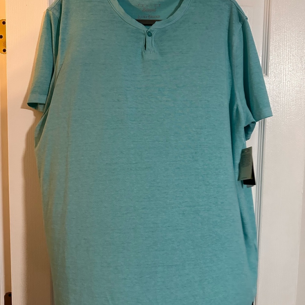 NWT lukcy button shirt